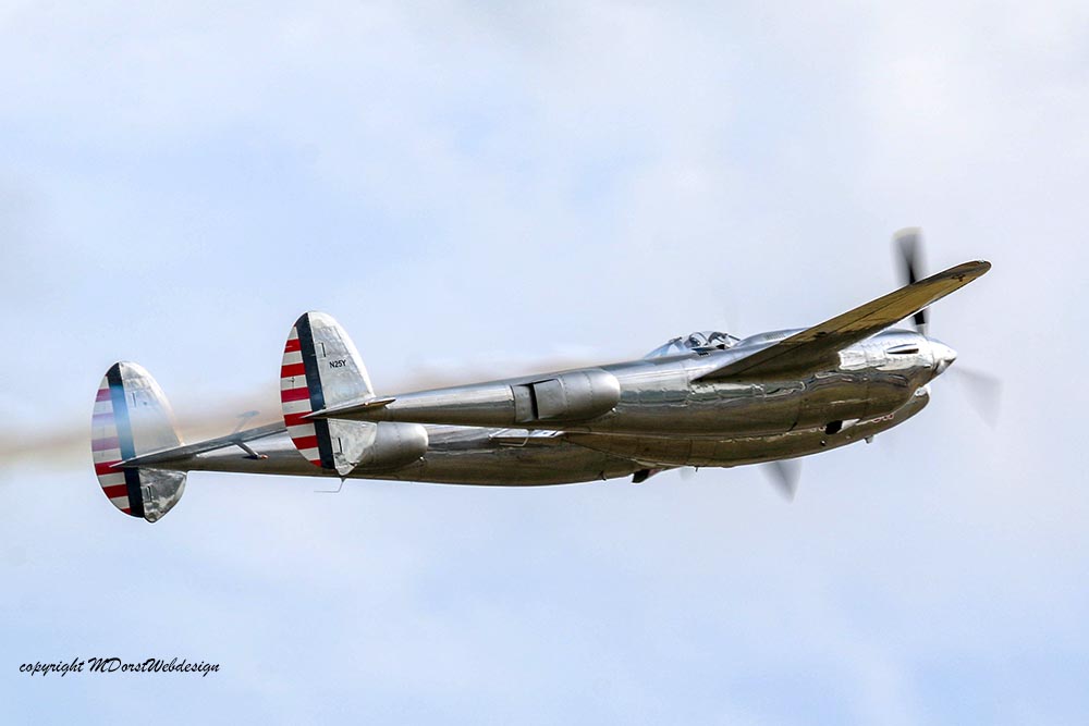 P-38_RedBull_Duxford_2015_4.jpg