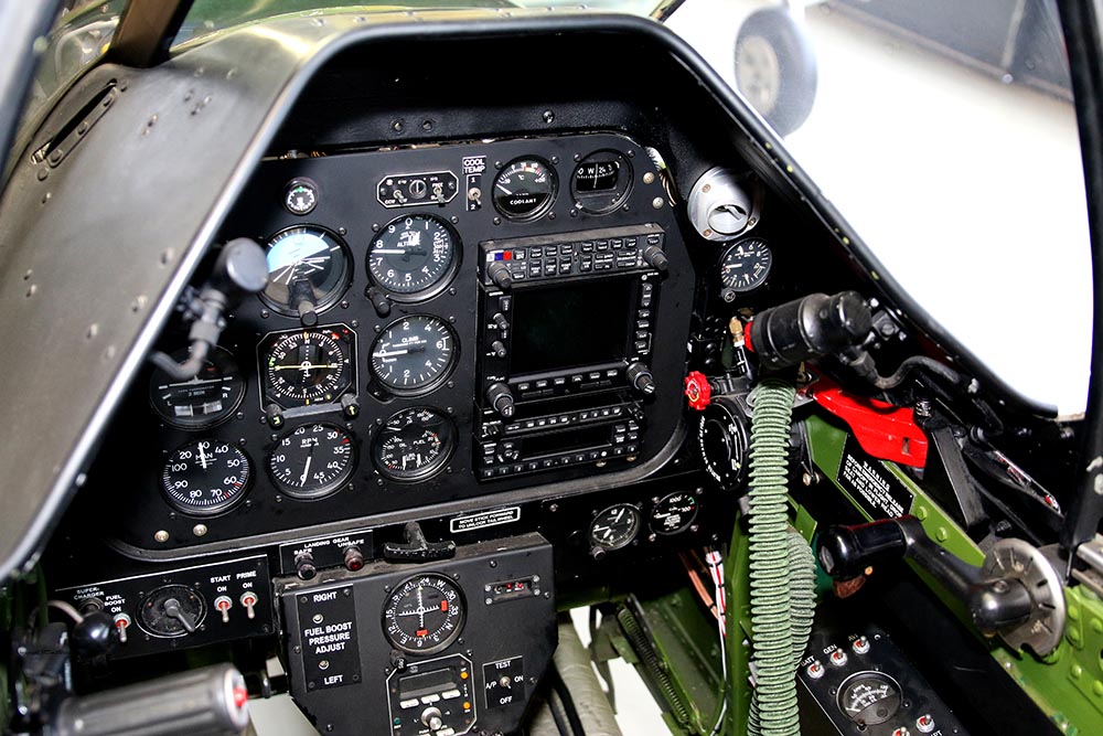 P 51 Dutchman cockpit 2015 01 198