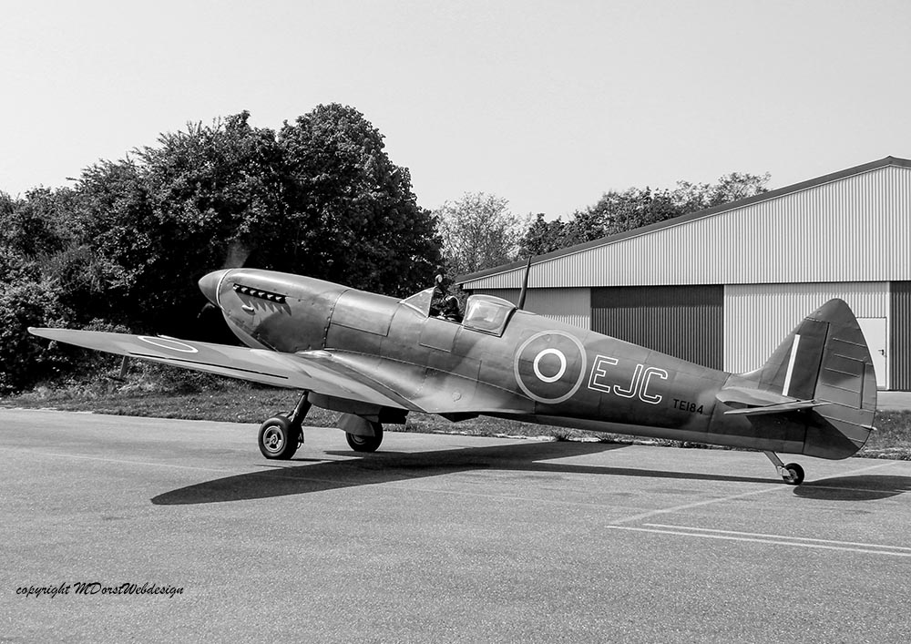 Spitfire MkXVI TE184 2011 04 2019